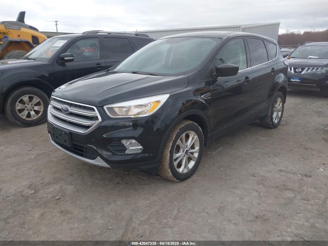 1FMCU9GD3HUE17644 Ford ESCAPE SE