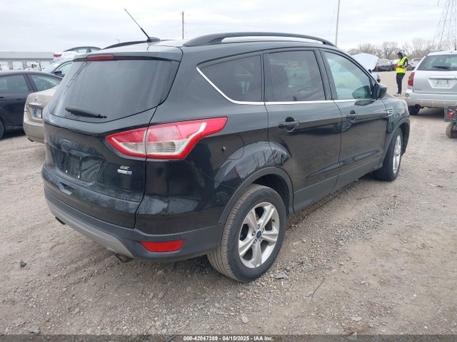 1FMCU9GX9FUC18895 Ford ESCAPE SE