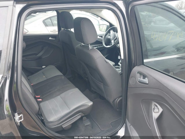 1FMCU9GX9FUC18895 Ford ESCAPE SE