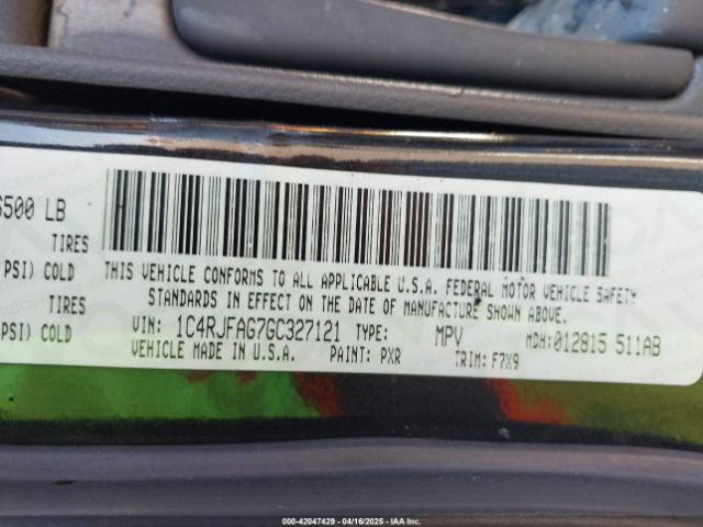1C4RJFAG7GC327121 Jeep Grand Cherokee Laredo