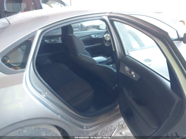 3KPF24AD4NE433042 KIA mpi nu