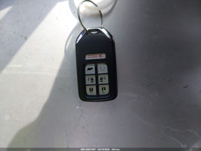 5FNRL6H72PB031975 Honda Odyssey Sport