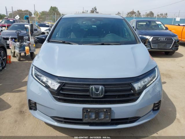 5FNRL6H72PB031975 Honda Odyssey Sport