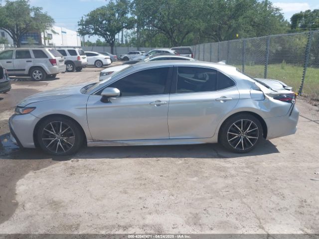 4T1G11AK6MU601117 Toyota CAMRY SE