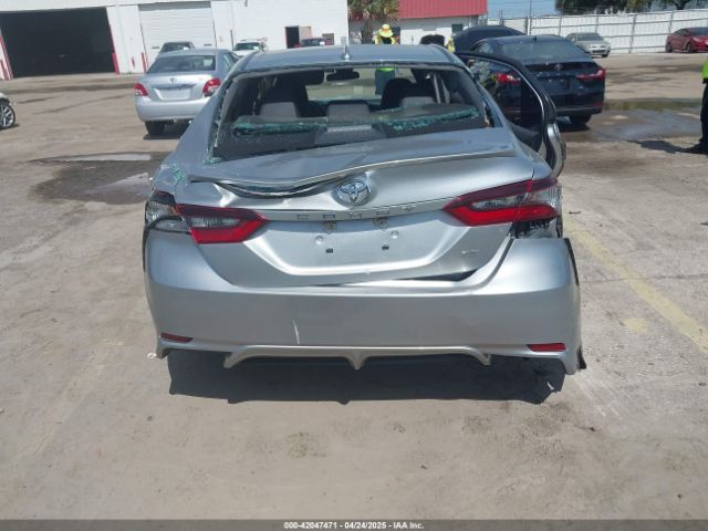 4T1G11AK6MU601117 Toyota CAMRY SE