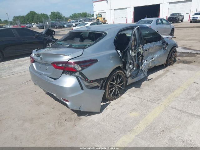 4T1G11AK6MU601117 Toyota CAMRY SE