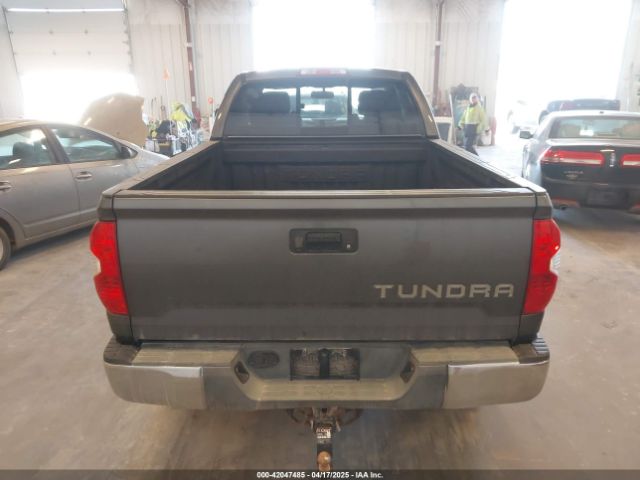 5TFUW5F11GX517807 Toyota Tundra Sr5 5.7l V8