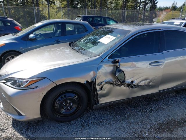 58AD11D19MU003070 Lexus ES 250