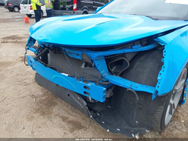 1G1FB1RX0P0135721 Chevrolet Camaro Rwd  1lt