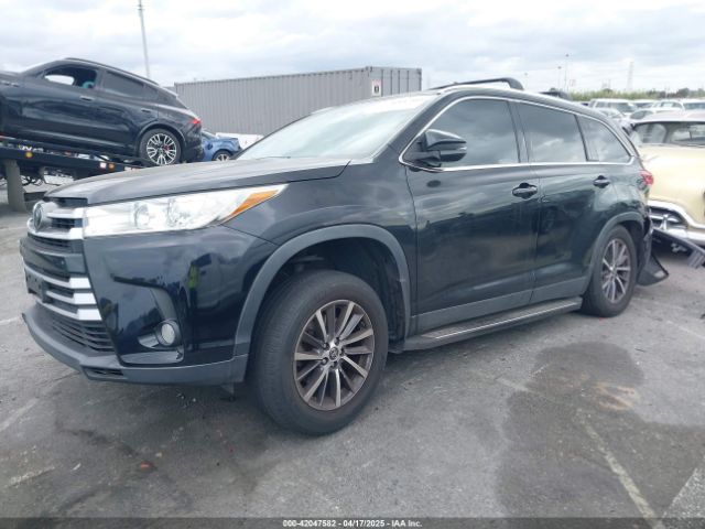 5TDKZRFH5KS572312 Toyota Highlander Xle