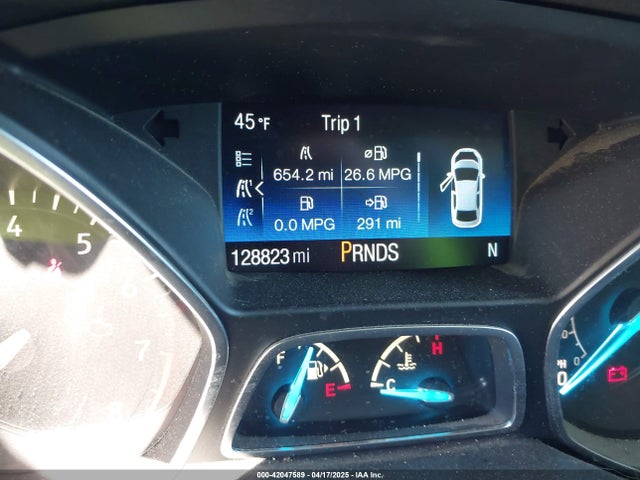 1FMCU0GDXHUB27848 Ford ESCAPE SE