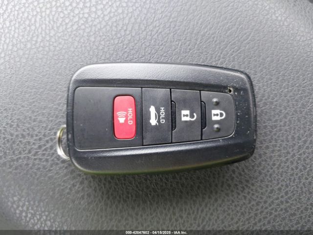 4T1G31AK9RU064650 Toyota Camry Hybrid Se