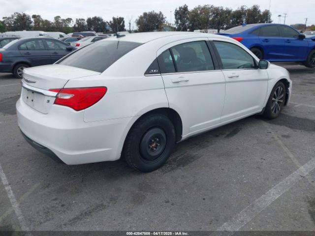 2012 CHRYSLER 200 1C3CCBBG2CN264035 Photo 3