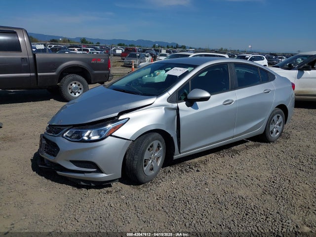 1G1BC5SM3J7158105 Chevrolet Cruze Ls Auto