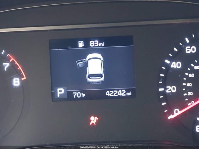 KNDJ23AU3N7833047 KIA SOUL LX