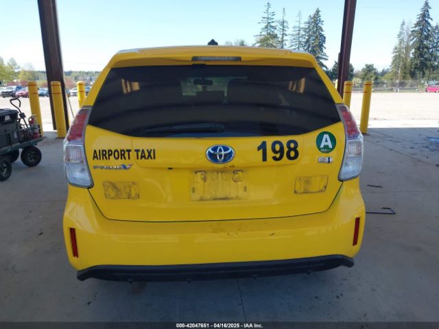 JTDZN3EUXGJ055176 Toyota Prius V Three