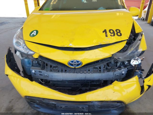 JTDZN3EUXGJ055176 Toyota Prius V Three