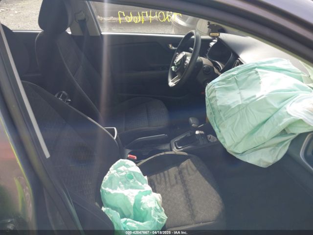 3KPA24AB5KE239236 KIA RIO S