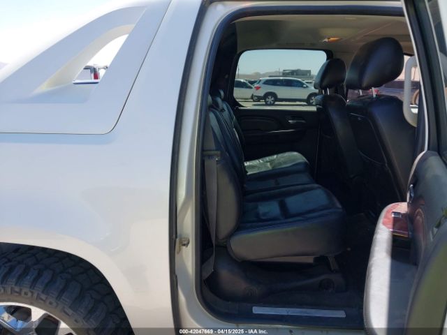 2011 CADILLAC ESCALADE EXT 3GYT4MEF6BG161175 Photo 7