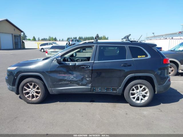 1C4PJMCB0EW224504 Jeep Cherokee Latitude