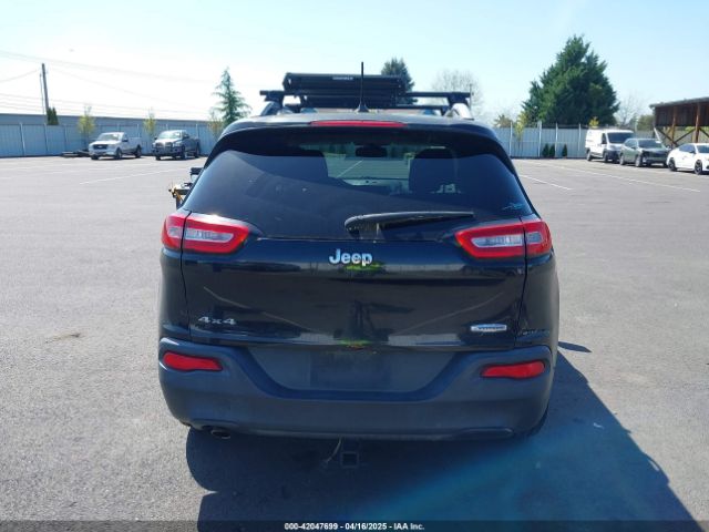 1C4PJMCB0EW224504 Jeep Cherokee Latitude