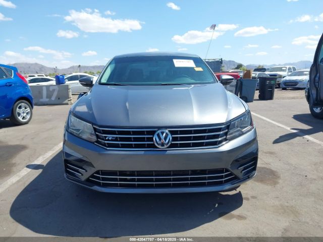 1VWAT7A3XGC036619 Volkswagen Passat 1.8t R-line