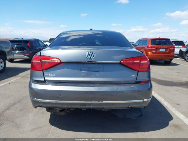 1VWAT7A3XGC036619 Volkswagen Passat 1.8t R-line