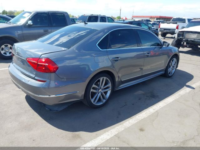 1VWAT7A3XGC036619 Volkswagen Passat 1.8t R-line