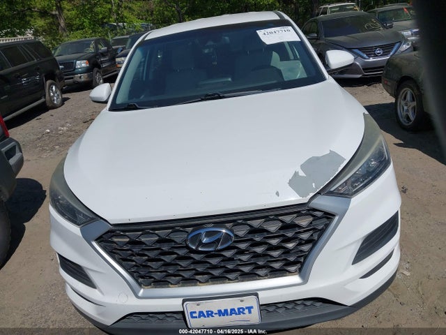 KM8J2CA41KU909597 Hyundai TUCSON SE