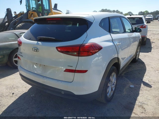KM8J2CA41KU909597 Hyundai TUCSON SE