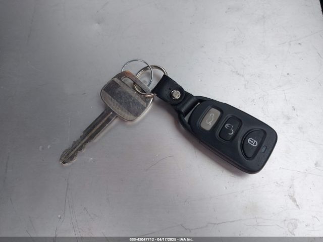 2011 SCION XD JTKKU4B41B1014001 Photo 10