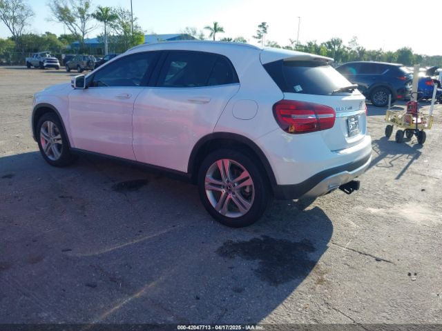 2020 MERCEDES-BENZ GLA 250 WDCTG4EB1LU028522 Photo 2