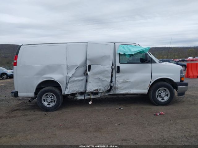 1GCWGAFPXJ1290498 Chevrolet Express 2500 Work Van