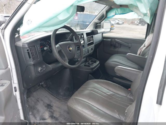 1GCWGAFPXJ1290498 Chevrolet Express 2500 Work Van