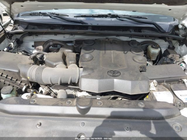 JTEEU5JR7N5257599 Toyota 4RUNNER SR5