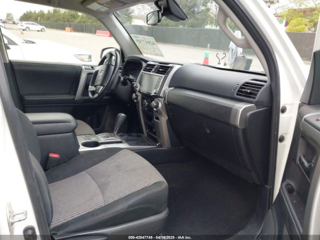 JTEEU5JR7N5257599 Toyota 4RUNNER SR5