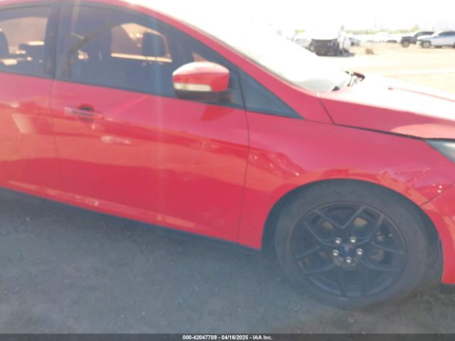 1FADP3F2XGL256037 Ford FOCUS SE