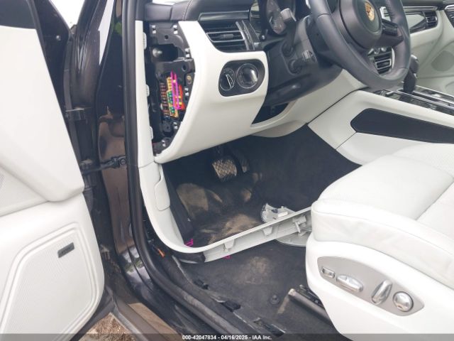 WP1AG2A56RLB38089 Porsche MACAN S