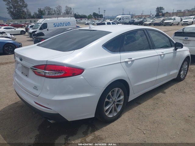Ford FUSION SE 2019 3FA6P0HD2KR148480 Image 4