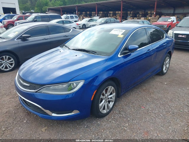 Chrysler 200 Limited 2015 1C3CCCAB3FN507626 Image 2