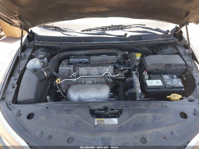 Chrysler 200 Touring 2016 1C3CCCFB6GN196526 Image 10