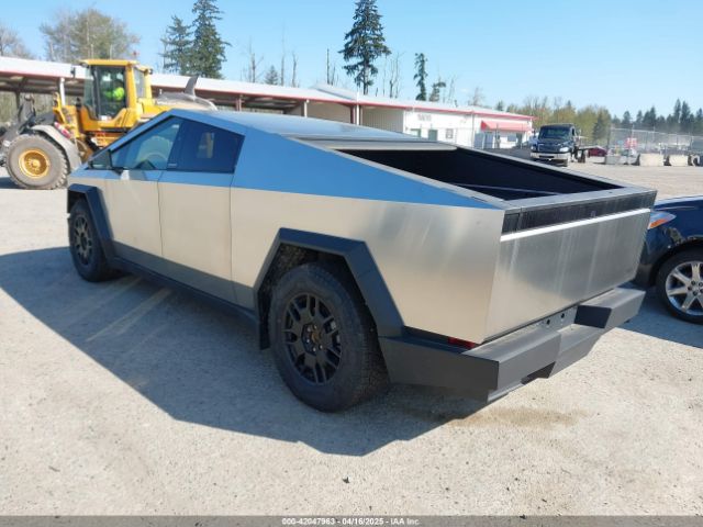 2024 TESLA CYBERTRUCK 7G2CEHEEXRA038555 Photo 2