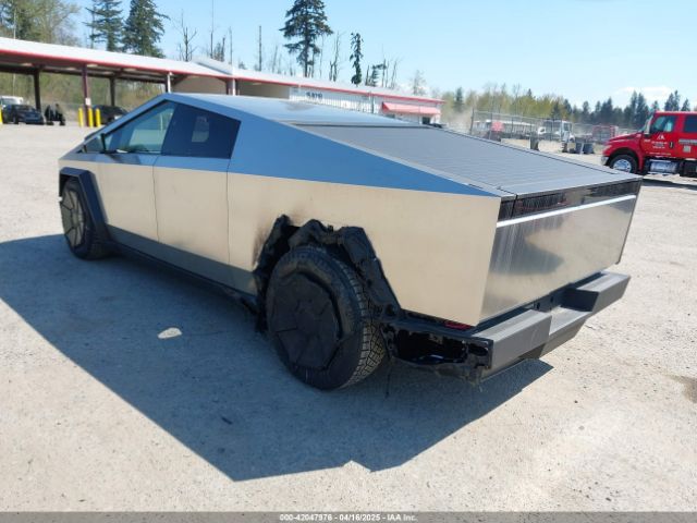 2024 TESLA CYBERTRUCK 7G2CEHEE1RA036094 Photo 2