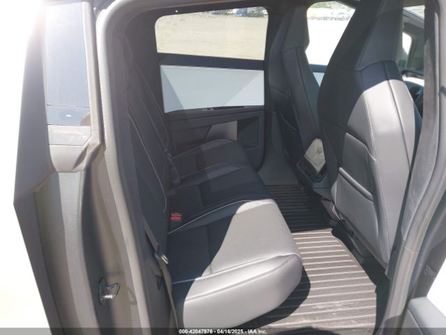 2024 TESLA CYBERTRUCK 7G2CEHEE1RA036094 Photo 7