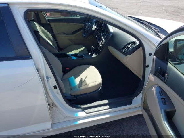 KNAGM4A75F5659092 KIA Optima Lx