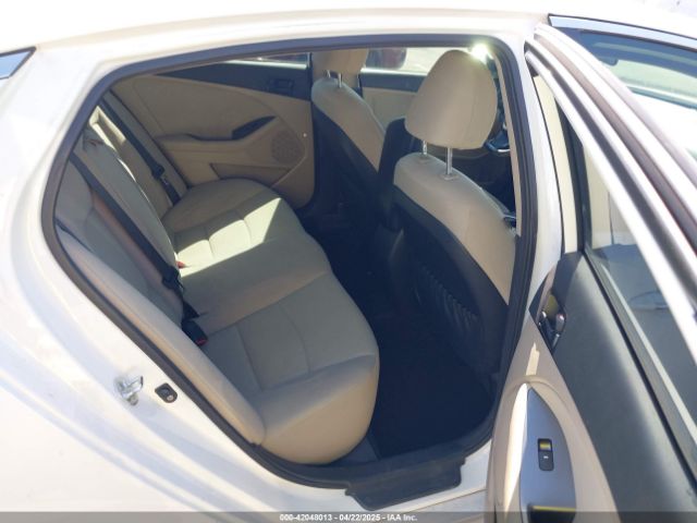 KNAGM4A75F5659092 KIA Optima Lx
