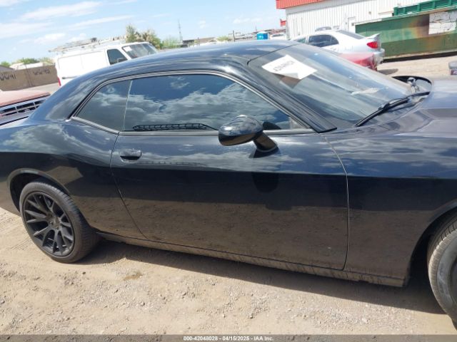 2C3CDYAG5EH153735 Dodge Challenger Sxt