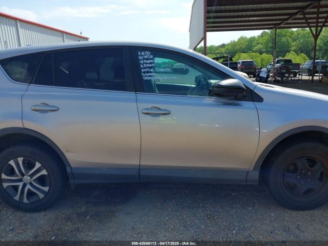 2T3ZFREV0JW407926 Toyota RAV4 LE