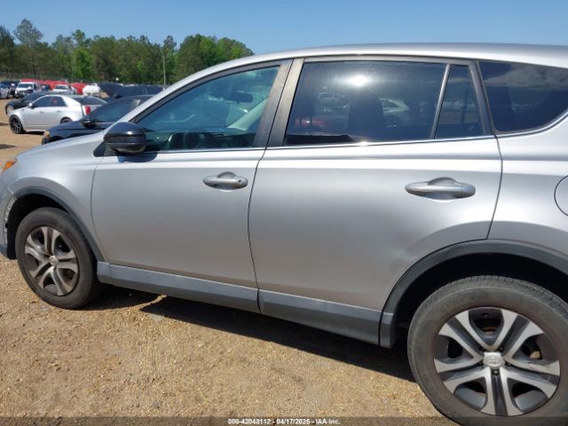 2T3ZFREV0JW407926 Toyota RAV4 LE
