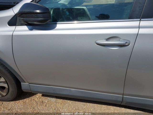 2T3ZFREV0JW407926 Toyota RAV4 LE